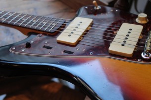 FENDER "Custom Shop 1962 Jazzmaster Journeyman Relic ,Three Color Sunburst" HARDCASE, 3, 6 KG