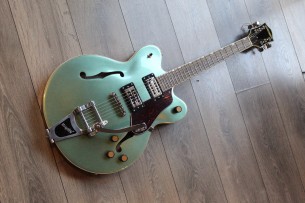 GRETSCH "G2622T Streamline Center Block Double-Cut with Bigsby, Laurel Fingerboard, Broad’Tron BT-3S Pickups, Steel Olive"