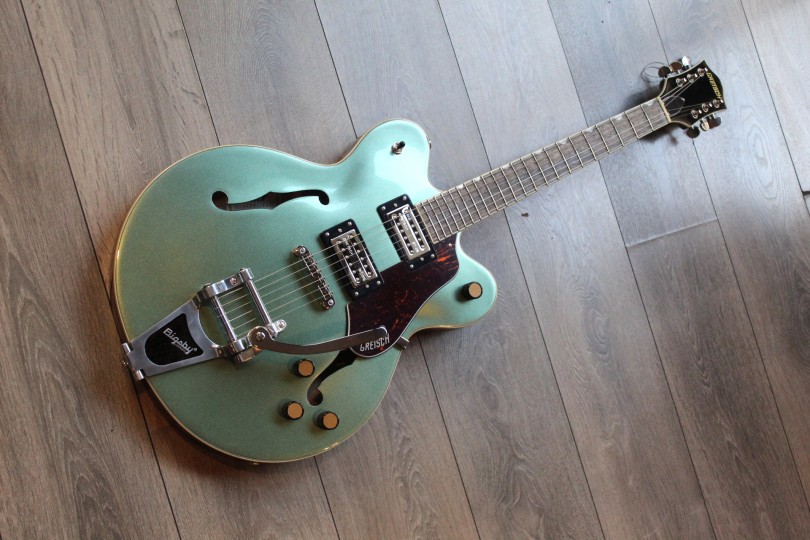 GRETSCH "G2622T Streamline Center Block Double-Cut with Bigsby, Laurel Fingerboard, Broad’Tron BT-3S Pickups, Steel Olive"