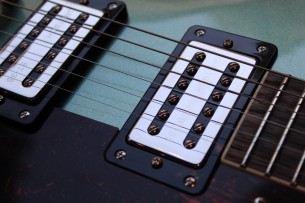 GRETSCH "G2622T Streamline Center Block Double-Cut with Bigsby, Laurel Fingerboard, Broad’Tron BT-3S Pickups, Steel Olive"