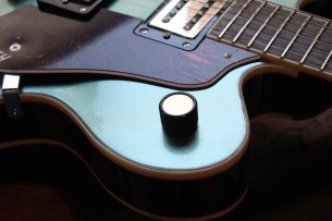 GRETSCH "G2622T Streamline Center Block Double-Cut with Bigsby, Laurel Fingerboard, Broad’Tron BT-3S Pickups, Steel Olive"