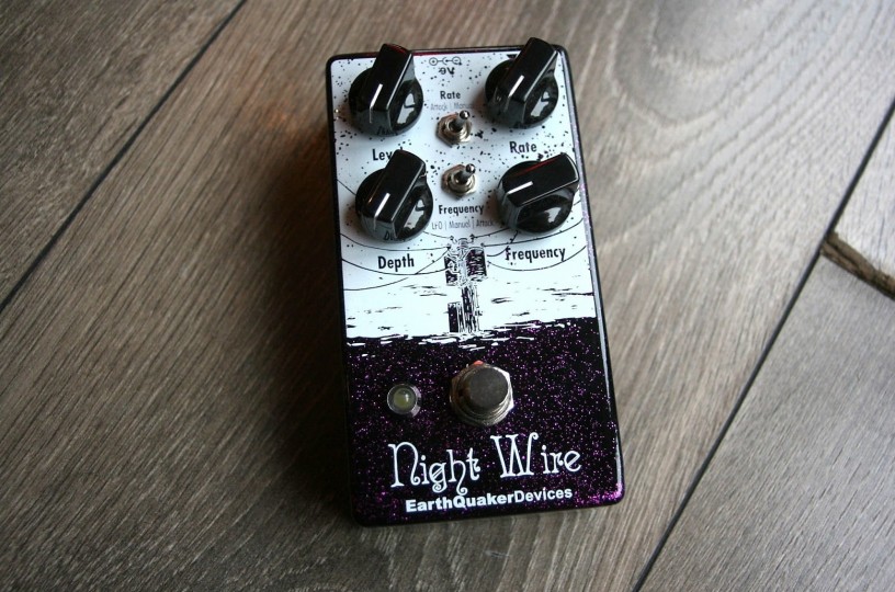 EarthQuaker Devices "Night Wire Wide Range Harmonic Tremolo V2 "