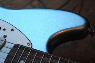 SQUIER "Limited Edition Classic Vibe 60s Mustang in Lake Placid Blue"