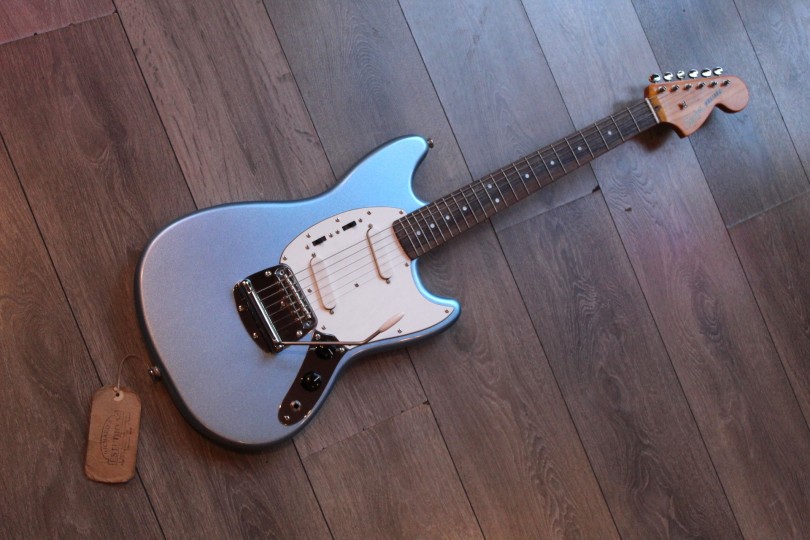 SQUIER "Limited Edition Classic Vibe 60s Mustang in Lake Placid Blue"