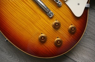 GIBSON " Custom Shop Historic Les Paul 1959 One Piece Top" HARDCASE