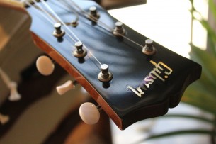 GIBSON "Memphis 1959 ES-330 TD Vintage Natural VOS " MINT GIBSON "Memphis 1959 ES-330 TD Vintage Natural VOS " MINT