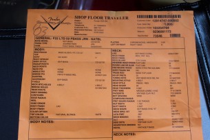 FENDER "Custom Shop Limited Edition '59 Precision Bass, Journeyman Relic, Natural Blonde" HARDCASE, 4, 1 KG