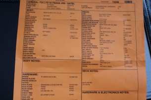 FENDER "Custom Shop Limited Edition '59 Precision Bass, Journeyman Relic, Natural Blonde" HARDCASE, 4, 1 KG