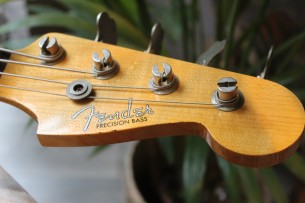 FENDER "Custom Shop Limited Edition '59 Precision Bass, Journeyman Relic, Natural Blonde" HARDCASE, 4, 1 KG