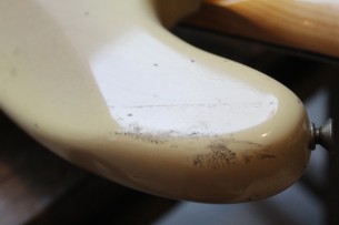 FENDER "Custom Shop Limited Edition '59 Precision Bass, Journeyman Relic, Natural Blonde" HARDCASE, 4, 1 KG