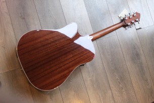 Hagstrom "Siljan II Dreadnought CE Tobacco Sunburst"