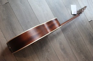 ART & LUTHERIE "Natural Series / Legacy Natural EQ"