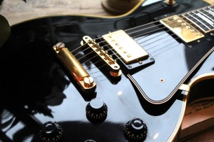GIBSON "Custom Shop 1957 Les Paul Custom Reissue Black Beauty 2010" HARDCASE & PAPERS, 4, 7 KG