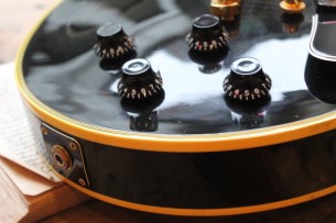 GIBSON "Custom Shop 1957 Les Paul Custom Reissue Black Beauty 2010" HARDCASE & PAPERS, 4, 7 KG