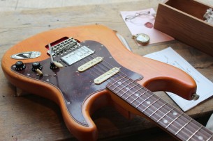 FENDER "Michael Landau "Coma" Stratocaster" HARDCASE