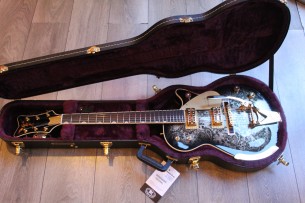 GRETSCH "G6134TG Limited Edition Paisley Penguin with String-Thru Bigsby®, Ebony Fingerboard, Black Paisley" ONLY 2 FOR SPAIN