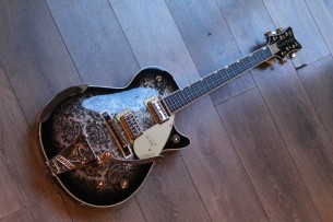GRETSCH "G6134TG Limited Edition Paisley Penguin with String-Thru Bigsby®, Ebony Fingerboard, Black Paisley" ONLY 2 FOR SPAIN