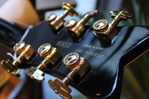 GRETSCH "G6134TG Limited Edition Paisley Penguin with String-Thru Bigsby®, Ebony Fingerboard, Black Paisley" ONLY 2 FOR SPAIN