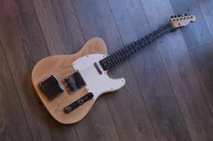 FENDER "Custom Shop Limited Edition 1960 Telecaster Journeyman Relic Natural Blonde" 3, 5 KG