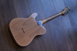 FENDER "Custom Shop Limited Edition 1960 Telecaster Journeyman Relic Natural Blonde" 3, 5 KG
