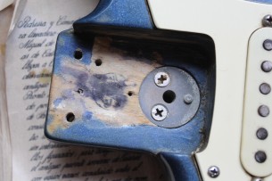 FENDER "Original of 1974 (534325) Left Handed Stratocaster in Ocean Torquoise" 4, 3 KG