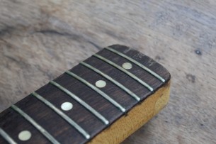 FENDER "Original of 1974 (534325) Left Handed Stratocaster in Ocean Torquoise" 4, 3 KG