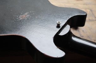 VEGARELIC "Les Paul Junior DC Black Bird Old Sweat Edition" HARDCASE, 3, 1 KG
