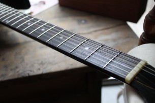 VEGARELIC "Les Paul Junior DC Black Bird Old Sweat Edition" HARDCASE, 3, 1 KG