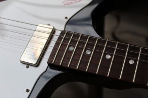 GIBSON " Custom Shop 1965 Non-Reverse Firebird V w/ Vibrola - Vintage Sunburst" 3,9 KG