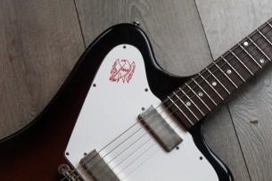 GIBSON " Custom Shop 1965 Non-Reverse Firebird V w/ Vibrola - Vintage Sunburst" 3,9 KG