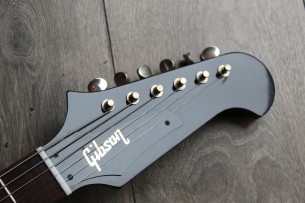 GIBSON " Custom Shop 1965 Non-Reverse Firebird V w/ Vibrola - Vintage Sunburst" 3,9 KG