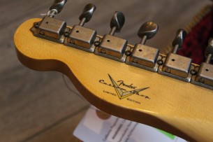 Fender "Custom Shop Limited Edition Reverse Tomatillo Telecaster Custom Journeyman, Faded Purple Metallic" HARDCASE, 3, 2 KG
