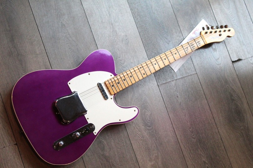 Fender "Custom Shop Limited Edition Reverse Tomatillo Telecaster Custom Journeyman, Faded Purple Metallic" HARDCASE, 3, 2 KG