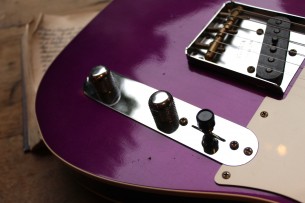 Fender "Custom Shop Limited Edition Reverse Tomatillo Telecaster Custom Journeyman, Faded Purple Metallic" HARDCASE, 3, 2 KG