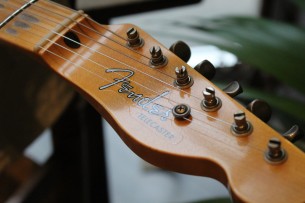 Fender "Custom Shop Limited Edition Reverse Tomatillo Telecaster Custom Journeyman, Faded Purple Metallic" HARDCASE, 3, 2 KG