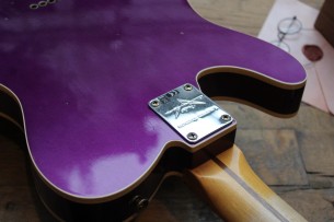 Fender "Custom Shop Limited Edition Reverse Tomatillo Telecaster Custom Journeyman, Faded Purple Metallic" HARDCASE, 3, 2 KG