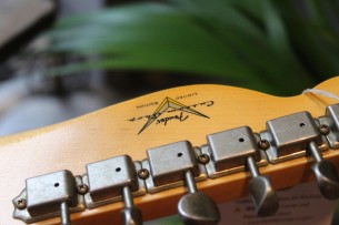 Fender "Custom Shop Limited Edition Reverse Tomatillo Telecaster Custom Journeyman, Faded Purple Metallic" HARDCASE, 3, 2 KG
