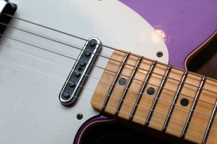 Fender "Custom Shop Limited Edition Reverse Tomatillo Telecaster Custom Journeyman, Faded Purple Metallic" HARDCASE, 3, 2 KG