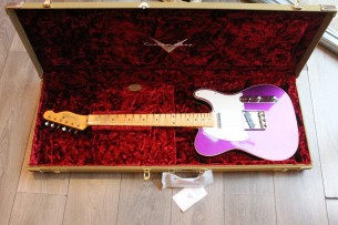 Fender "Custom Shop Limited Edition Reverse Tomatillo Telecaster Custom Journeyman, Faded Purple Metallic" HARDCASE, 3, 2 KG