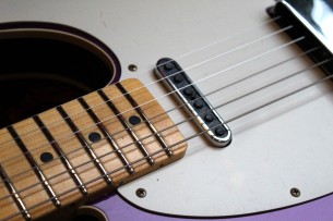 Fender "Custom Shop Limited Edition Reverse Tomatillo Telecaster Custom Journeyman, Faded Purple Metallic" HARDCASE, 3, 2 KG
