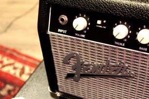 FENDER "Super Sonic 22 Head + Supersonic 60w 2 X 12 Black Stack"