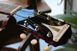 EPIPHONE "Coronet Cherry"