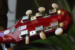 EPIPHONE "Coronet Cherry"
