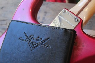 FENDER "Limited Custom Shop Master Desing Greg Fessler Stratocaster ´68 Journeyman Pink Paisley" HARDCASE