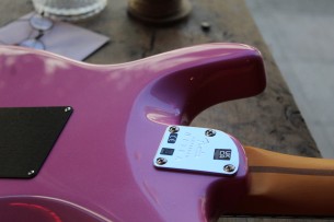 FENDER "American Ultra Stratocaster Bubble Gum Metallic w/Ebony Fingerboard & Anodized Black Pickguard "