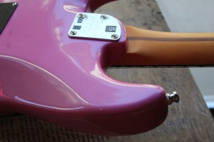 FENDER "American Ultra Stratocaster Bubble Gum Metallic w/Ebony Fingerboard & Anodized Black Pickguard "