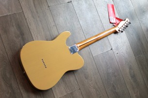 FENDER "Vintera II '50s Nocaster,Blackguard Blonde, Maple" GIGBAG, 3, 3 KG