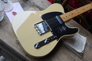 FENDER "Vintera II '50s Nocaster,Blackguard Blonde, Maple" GIGBAG, 3, 3 KG
