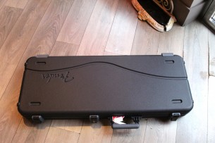 FENDER " American Professional II Telecaster,Butterscotch Blonde, Maple" HARDCASE, 3, 26 KG