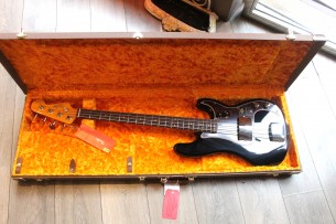 FENDER "American Vintage II 1960 Precision Bass, Black, Slab Rosewood" HARDCASE, PAPERS, 4, 1 KG